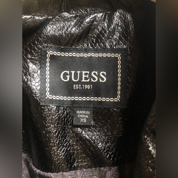 Guess woman’s back faux leather biker jacket - Picture 4 of 10